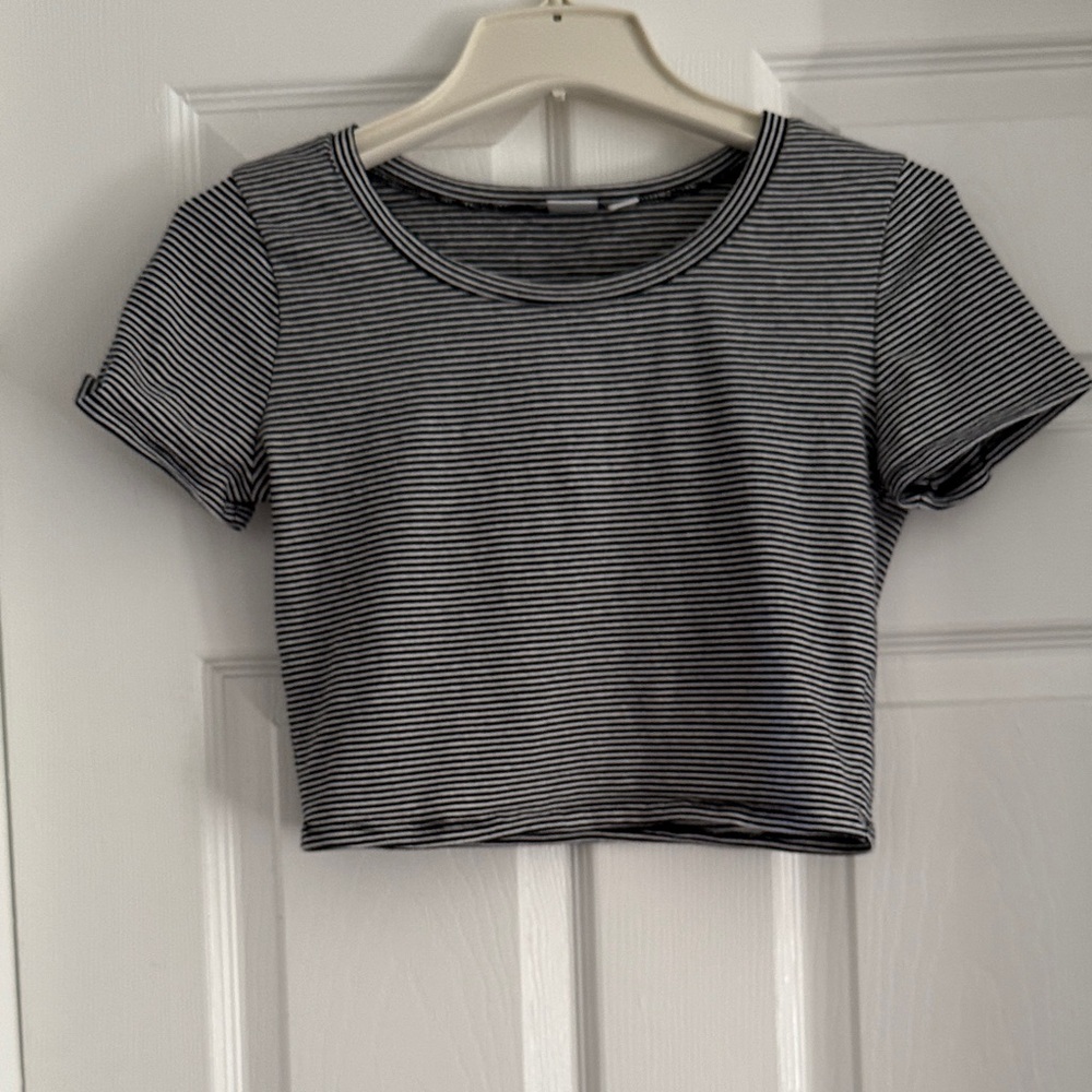 bp Black and White Striped Crop Top